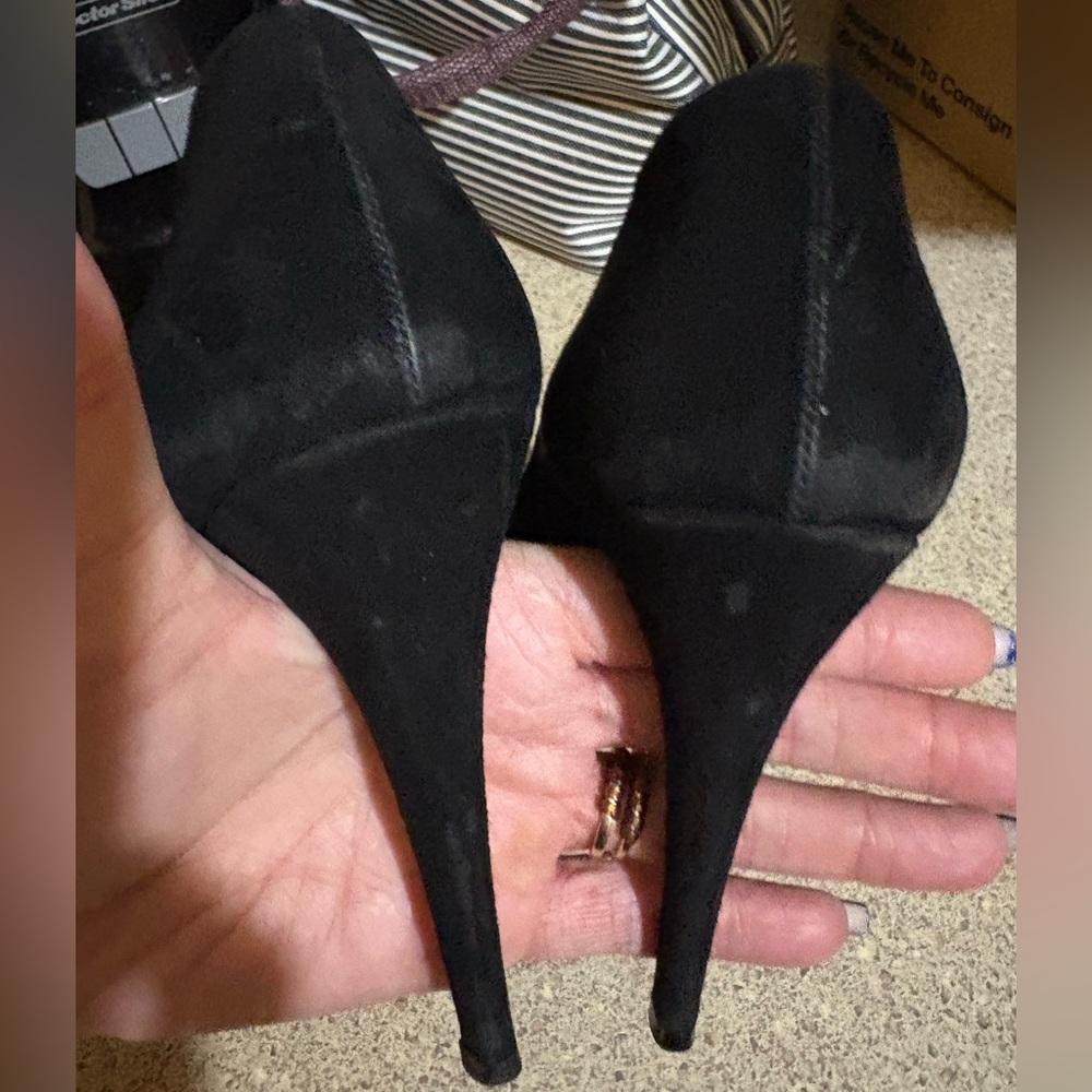 Gucci Black Suede High Heels - Picture 8 of 11